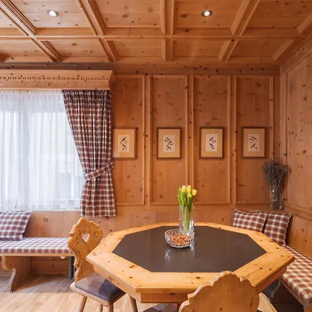 Alpina Hotel
