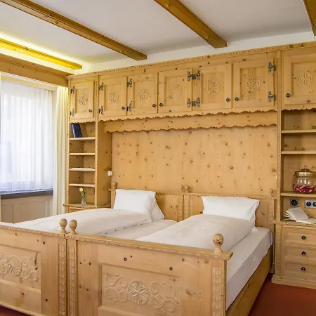 Alpina Hotell