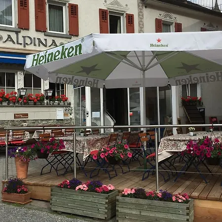 Alpina Hotell Zernez
