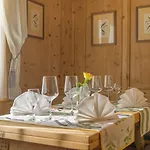 Hotel Alpina