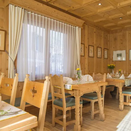 Alpina Hotel
