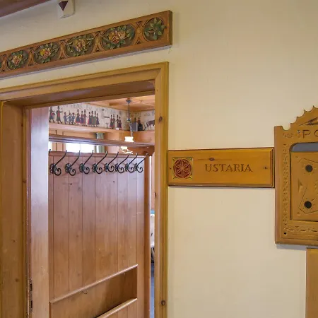 Hotel Alpina 3*